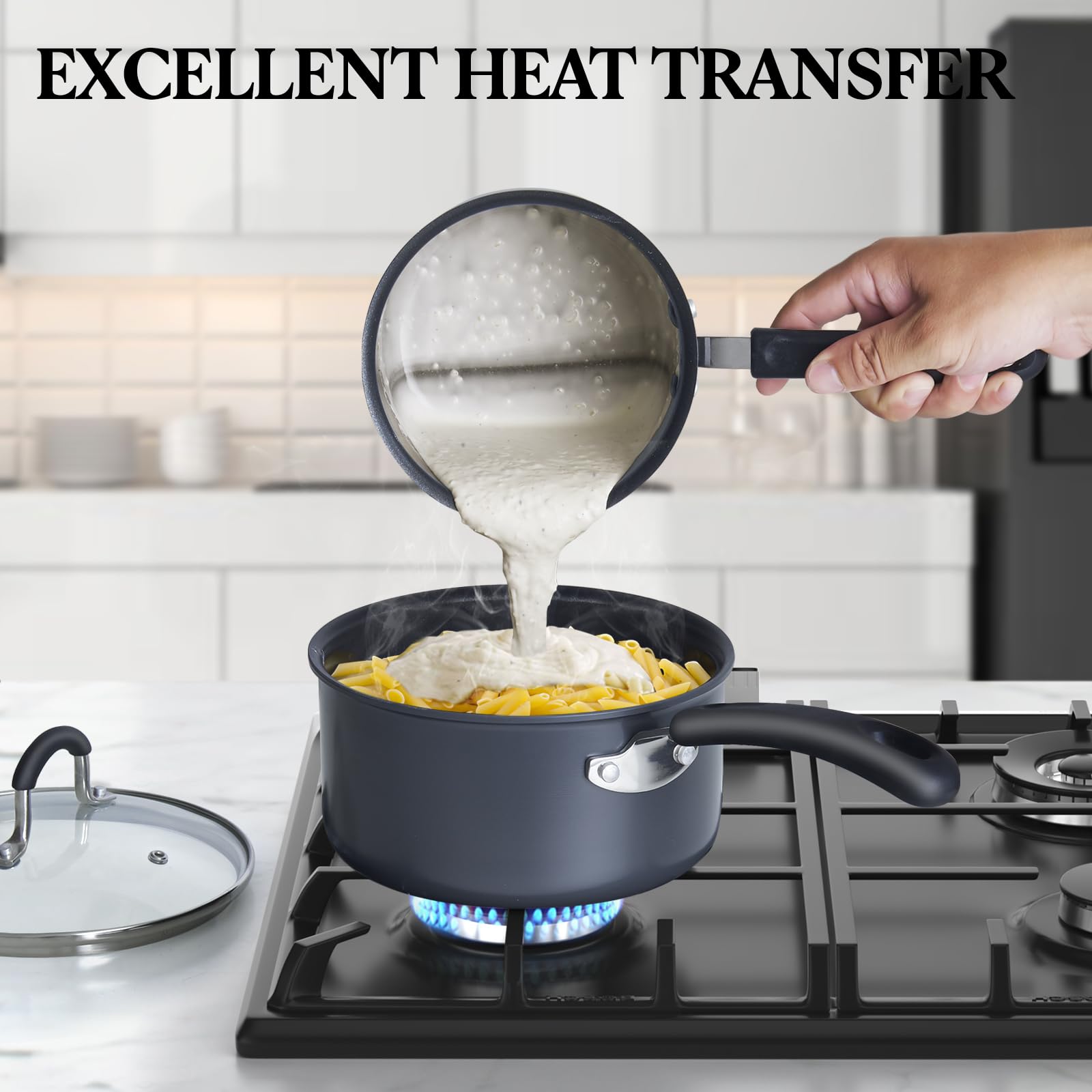 Cook N Home poêle 9,5" en action pour saisir uniformément les aliments