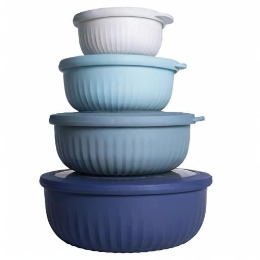 COOK WITH COLOR comparaison à la main montrant l’échelle et les tailles disponibles