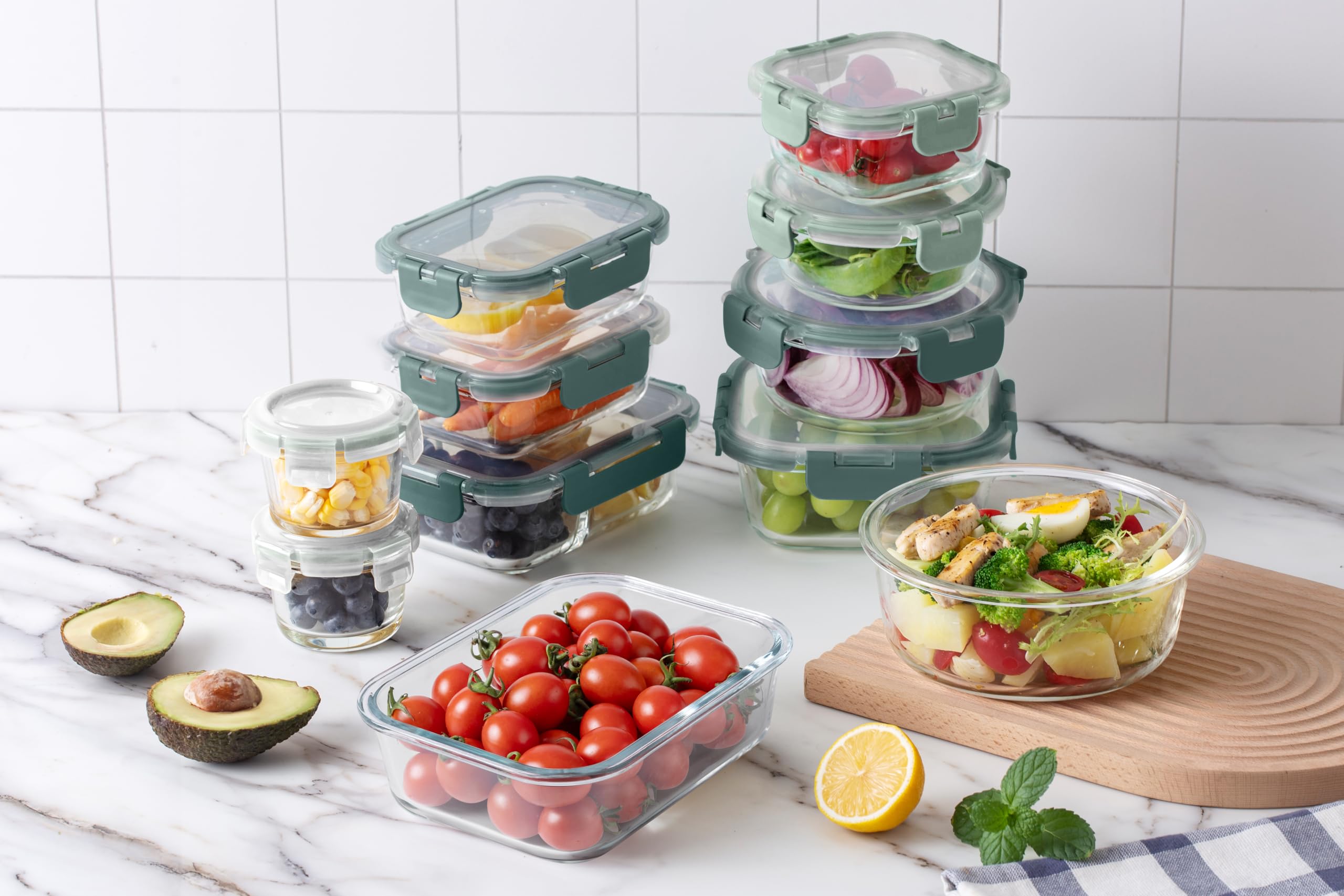 COOK WITH COLOR gros plan sur clip de couvercle assurant étanchéité fiable