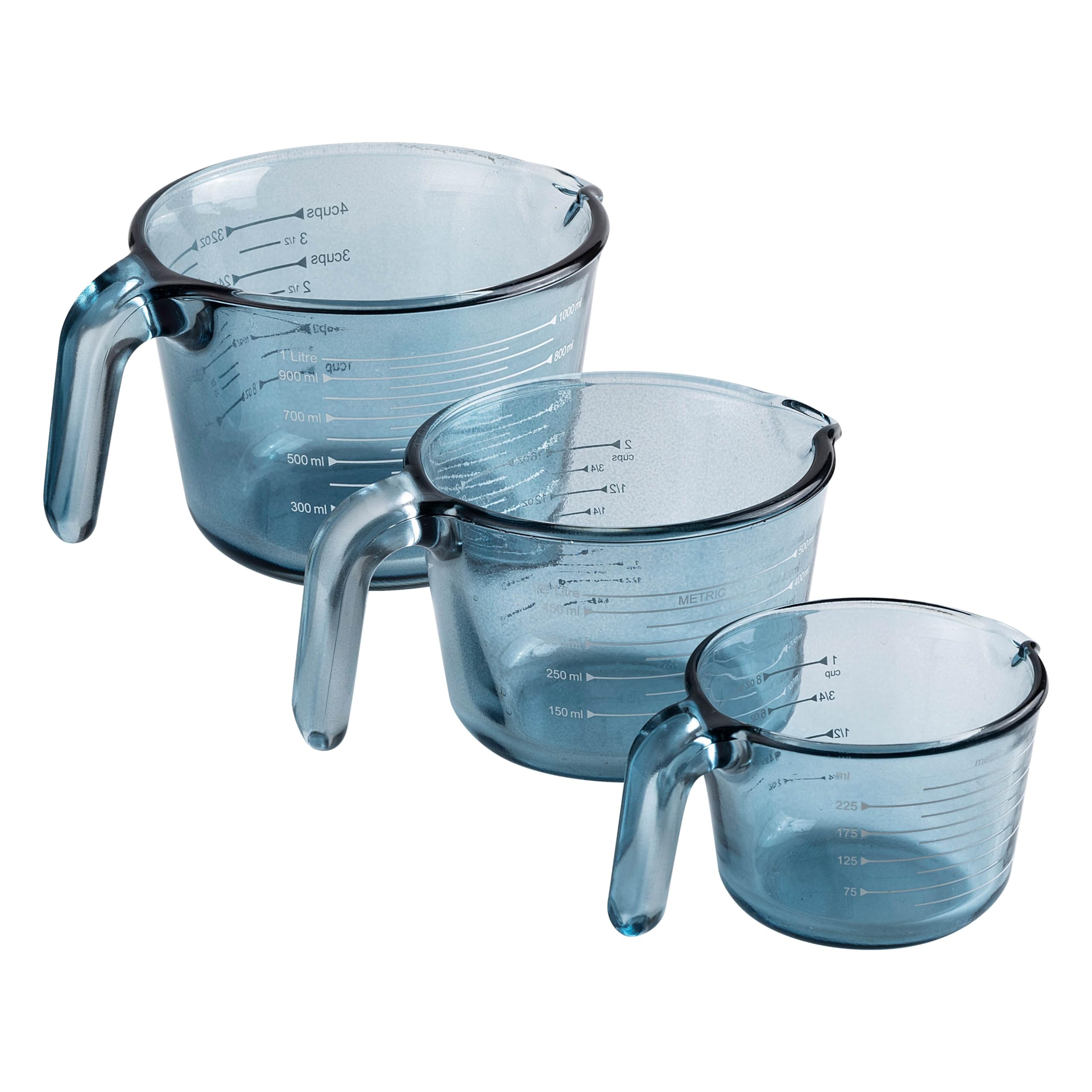 COOK WITH COLOR tasses face avant présentant les trois tailles et un design lisible