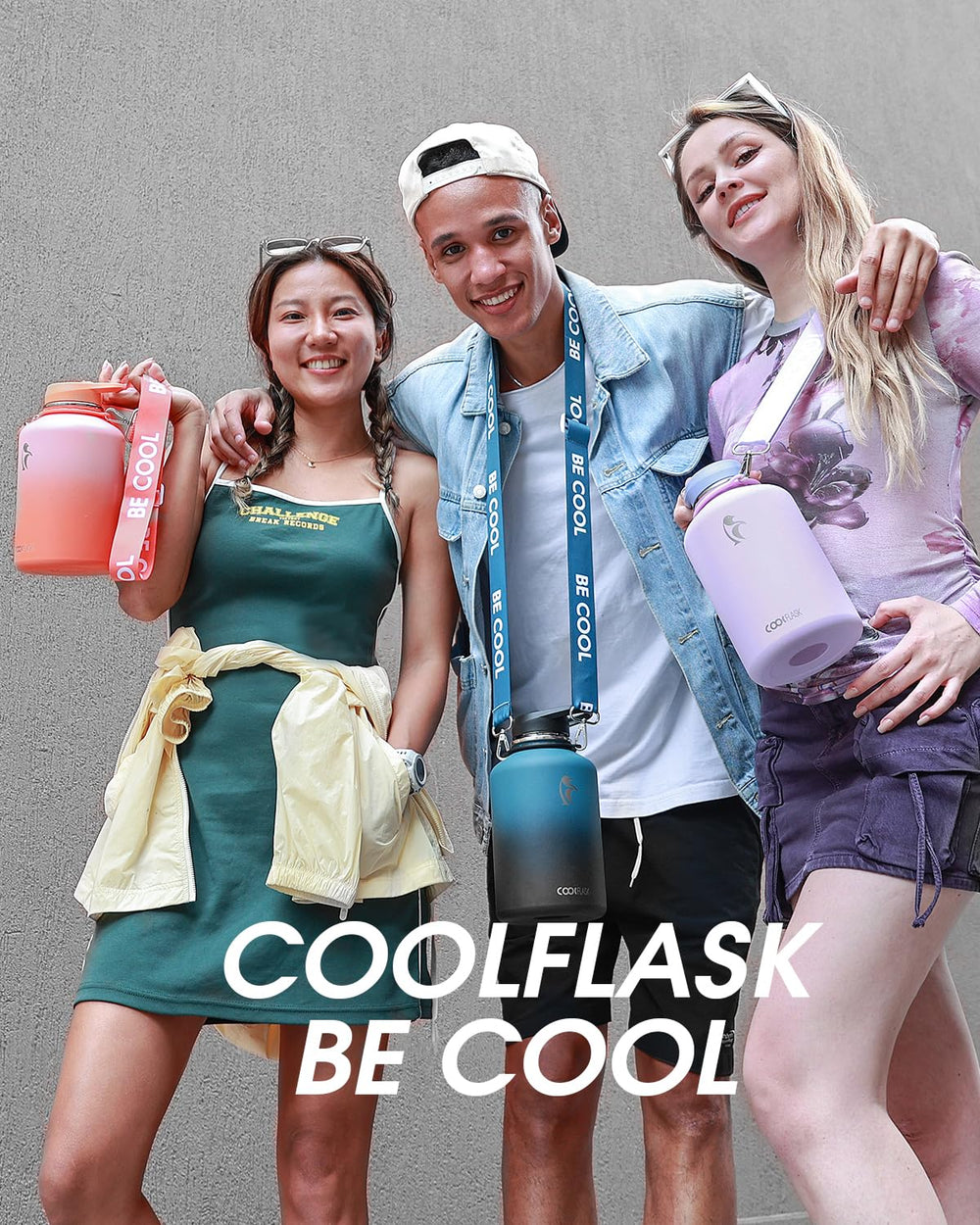 Coolflask dans un cadre lifestyle sur un bureau et sac, style pratique pour la journée