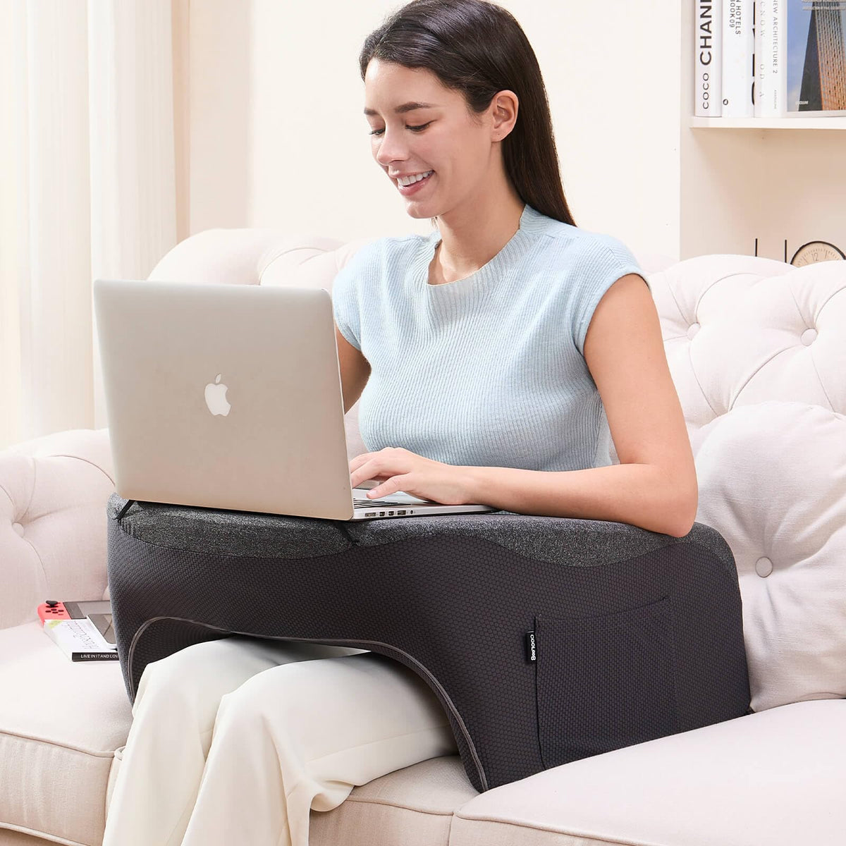 cooloo8 vue de face du coussin grand format, confort et soutien pour lecture
