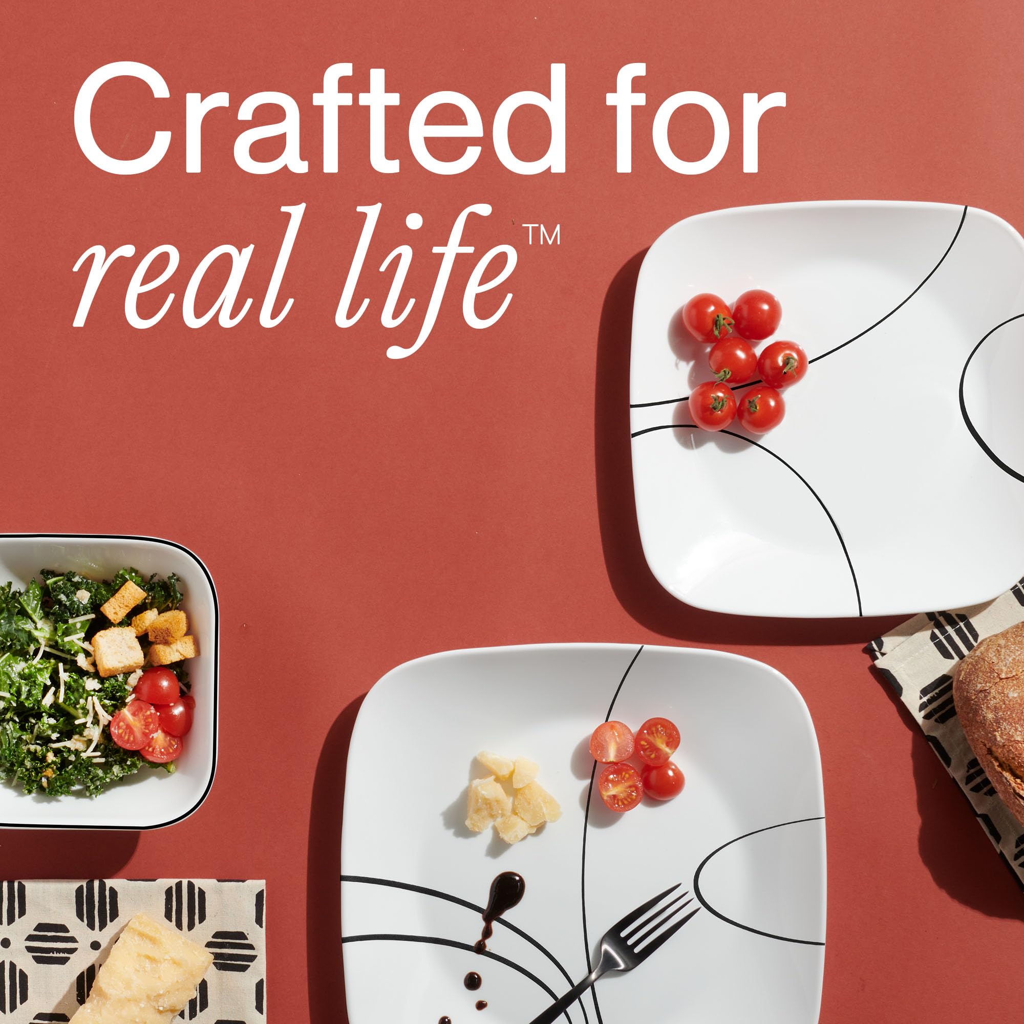 Corelle bol en usage avec soupe montrant facilité de service