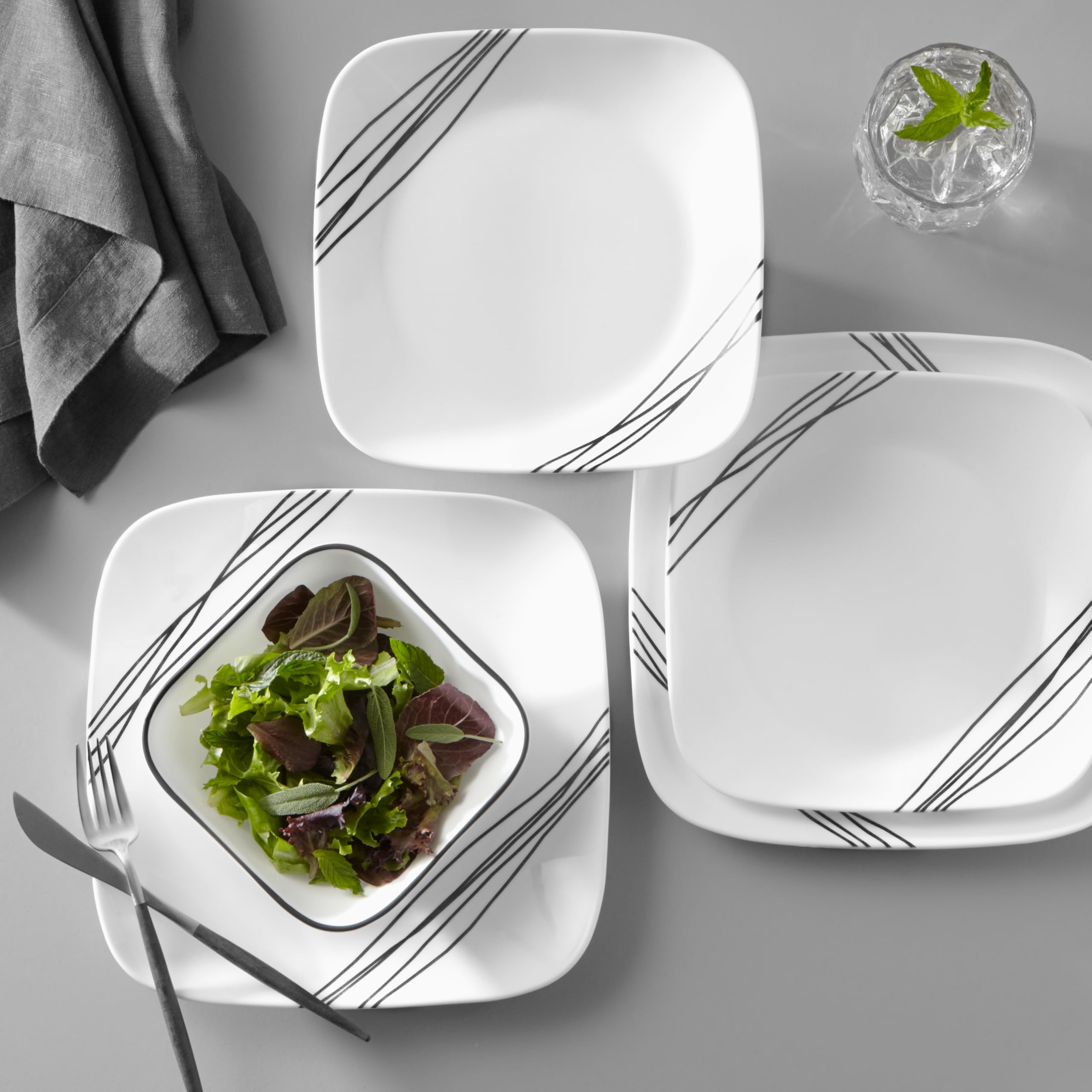 Corelle Vitrelle gros plan du motif Simple Sketch montrant finesse et contraste visuel