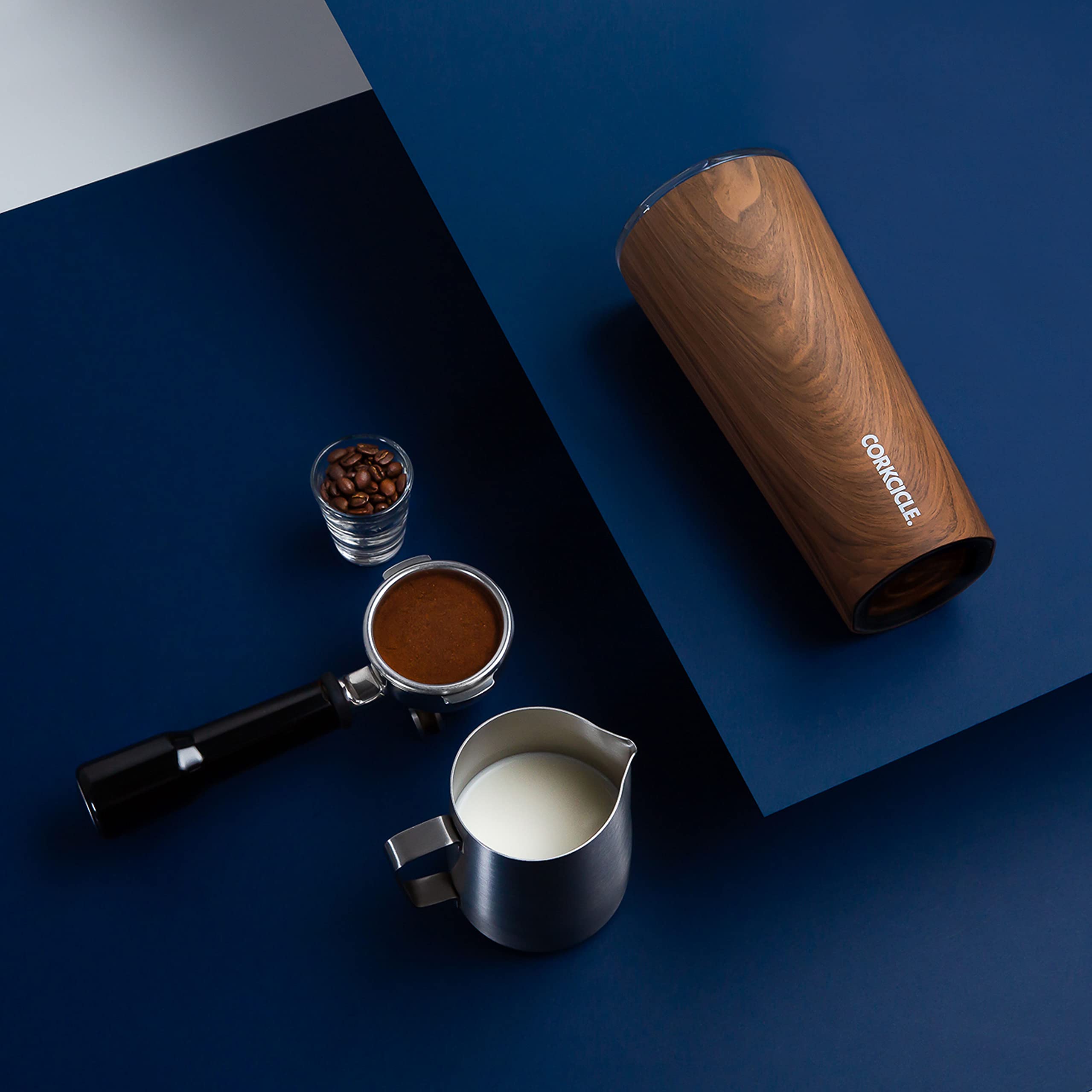 Corkcicle base silicone anti-dérapante stabilisant le gobelet sur surfaces