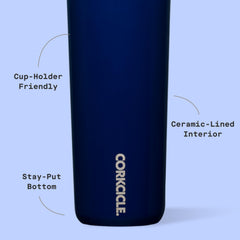 Corkcicle Commuter Cup main en usage facilitant hydratation en déplacement