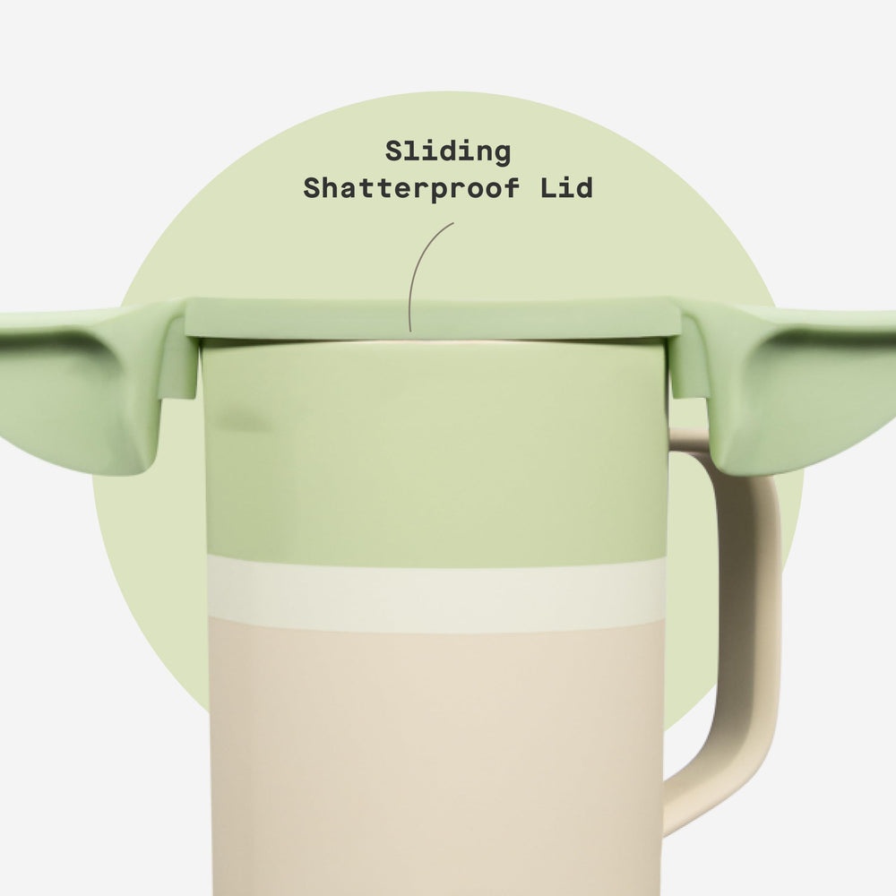 Corkcicle base silicone antidérapante gardant le mug stable sur bureau