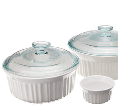 CorningWare gros plan sur la finition céramique résistante et facile à nettoyer
