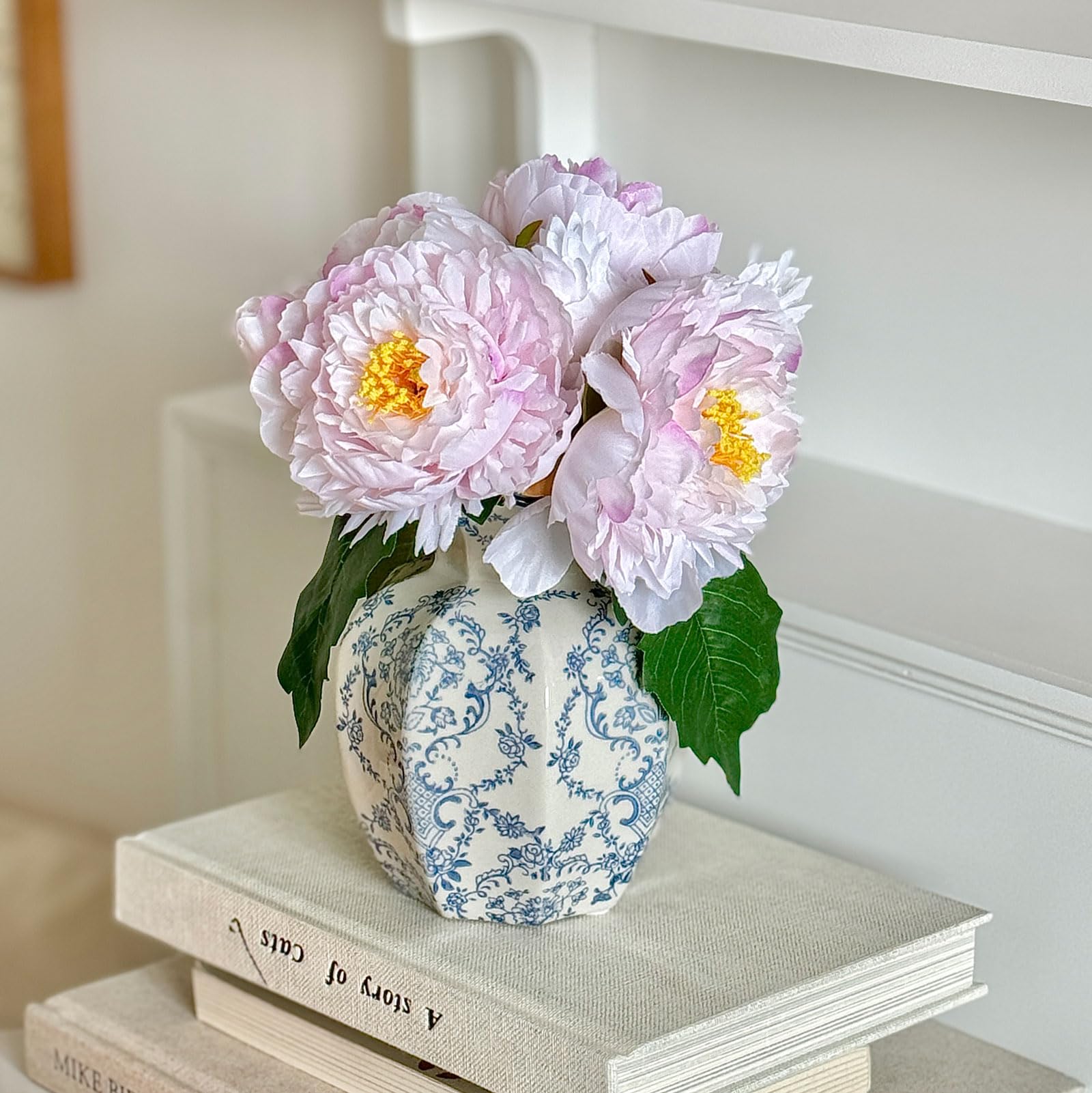 COZLIV vase bleu face avant montrant silhouette élégante et charme rétro