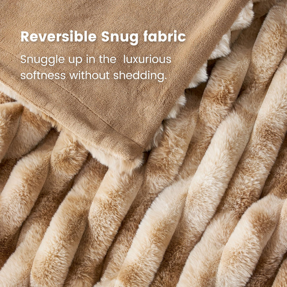 Bord du plaid Cozy Bliss montrant couture soignée et finition durable