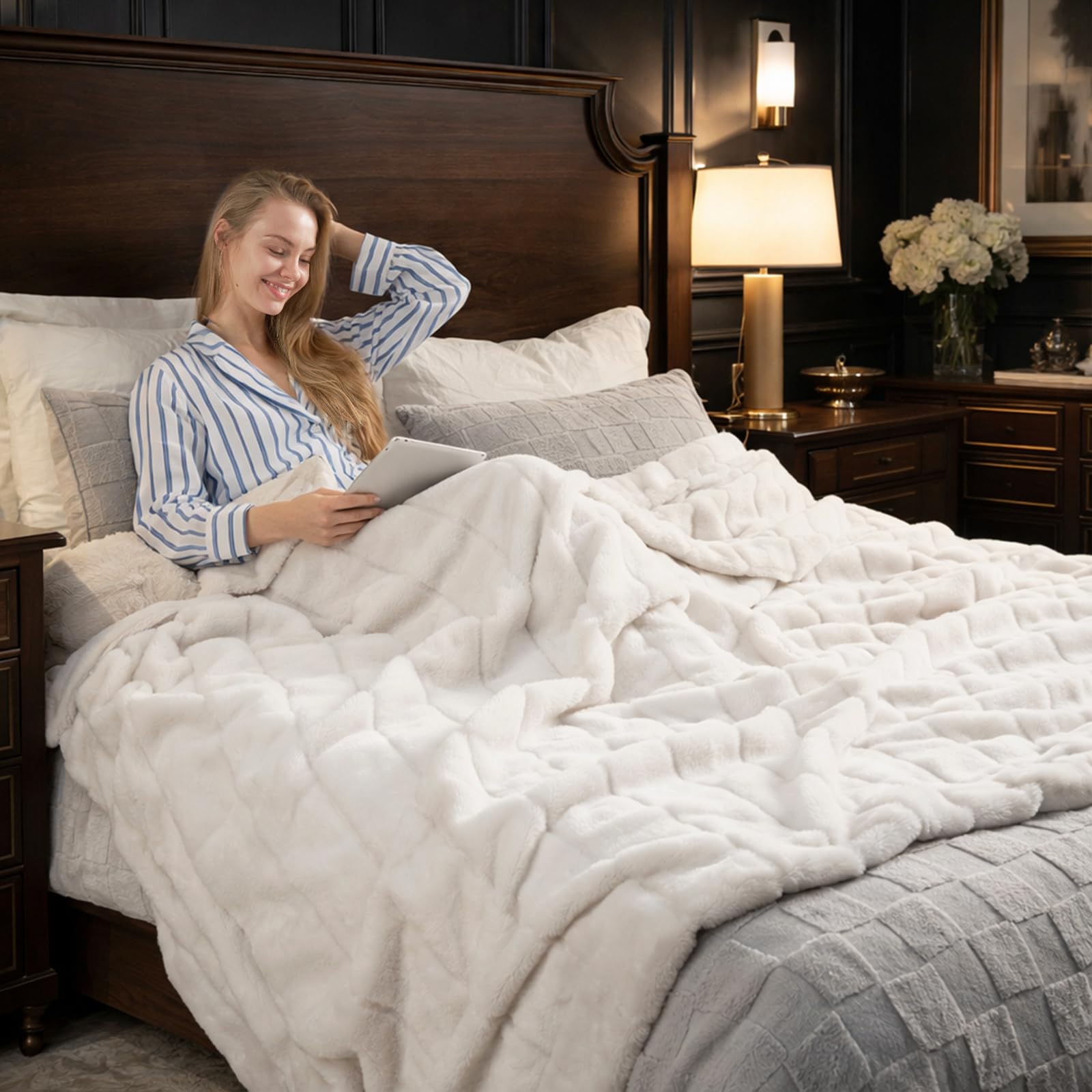 Cozy Bliss vue avant du plaid 60x80 montrant douceur et élégance