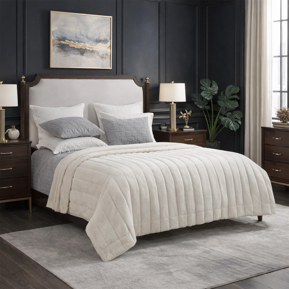 Cozy Bliss gros plan sur texture sculptée montrant toucher pelucheux