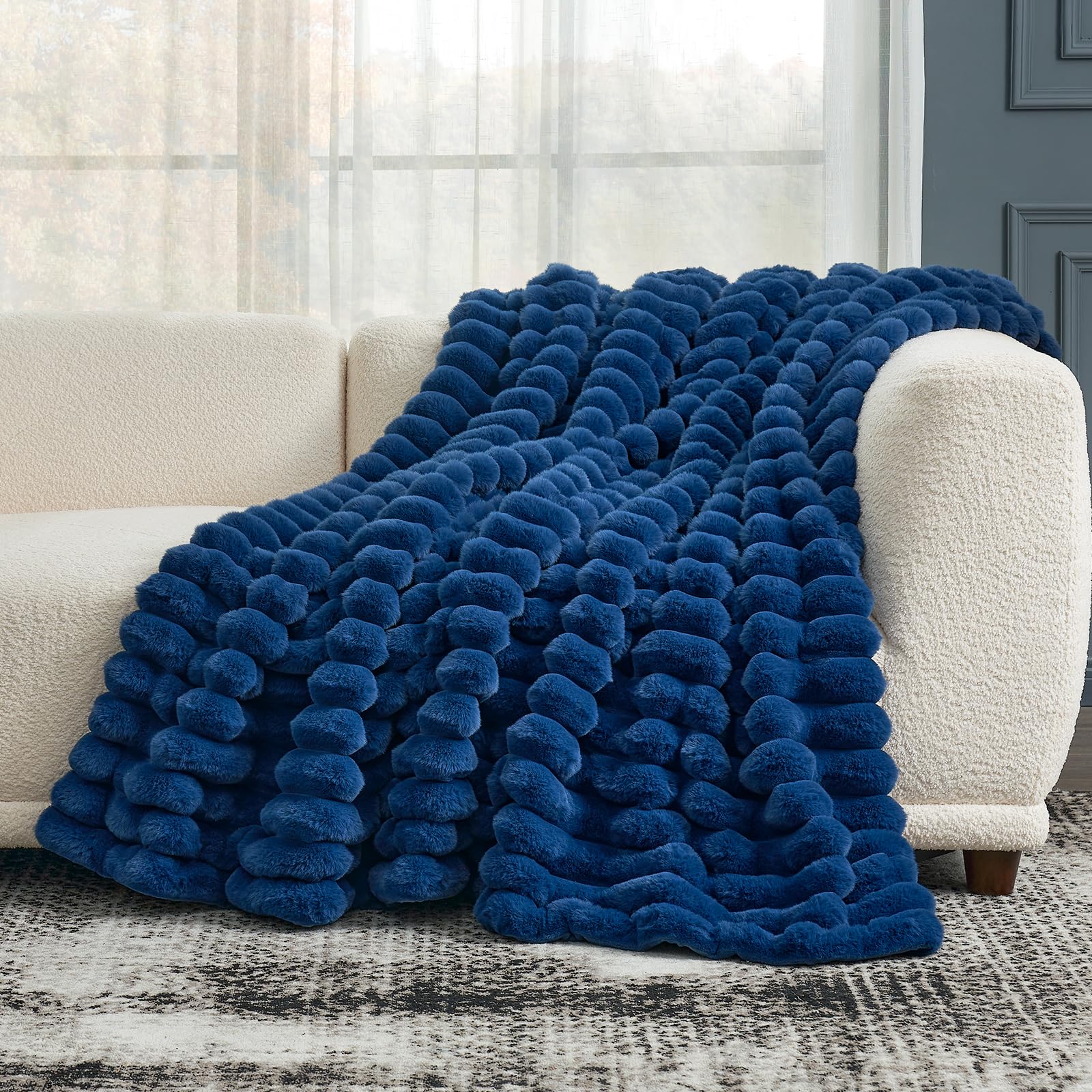 Cozy Bliss plan rapproché tissu montrant densité et brillance