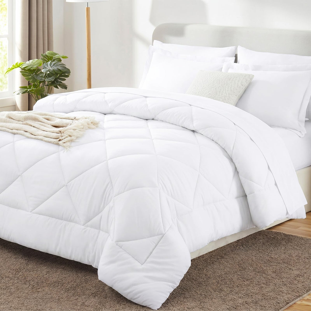 CozyLux vue frontale de l'ensemble 7 pièces pour une chambre complète
