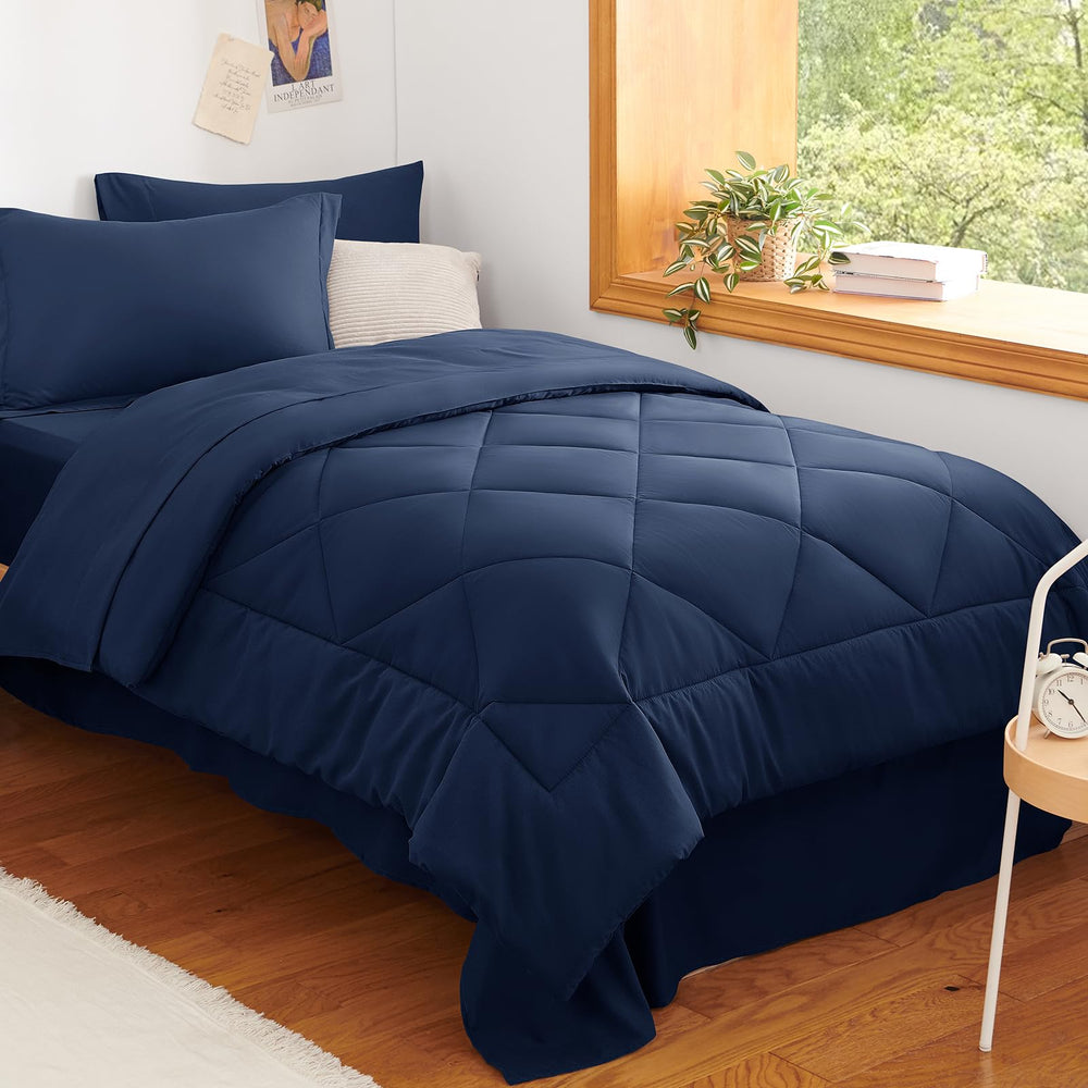 CozyLux couette face ensemble bleu marine montrant une finition soignée et confort immédiat