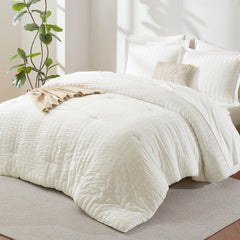 Couette CozyLux ivoire vue de face, confortable et aérée