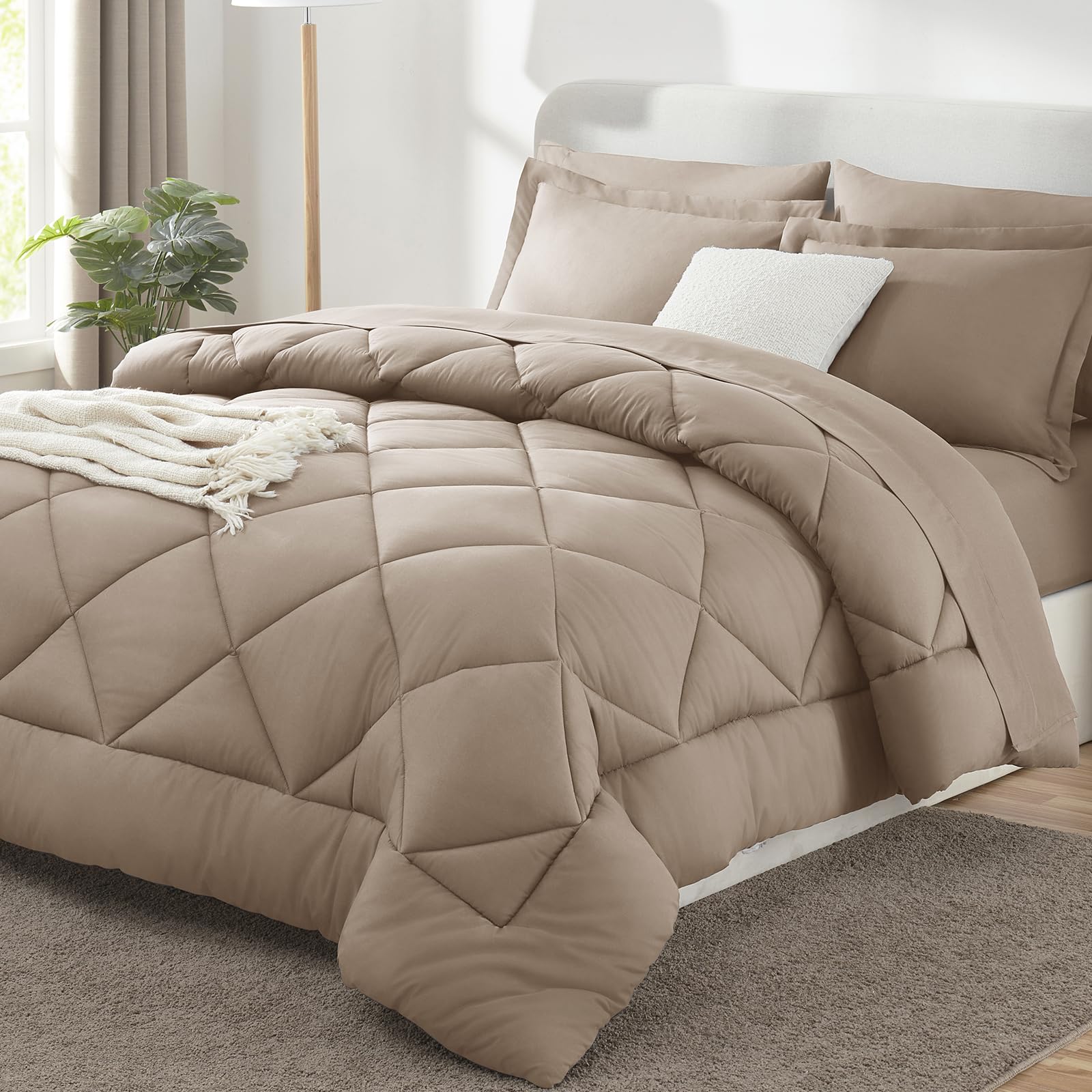 CozyLux couette King vue de face montrant tombé généreux et finition soignée