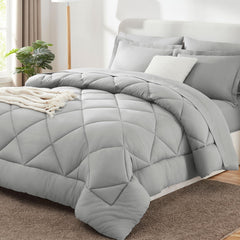 CozyLux vue frontale du set Queen gris clair, finition élégante