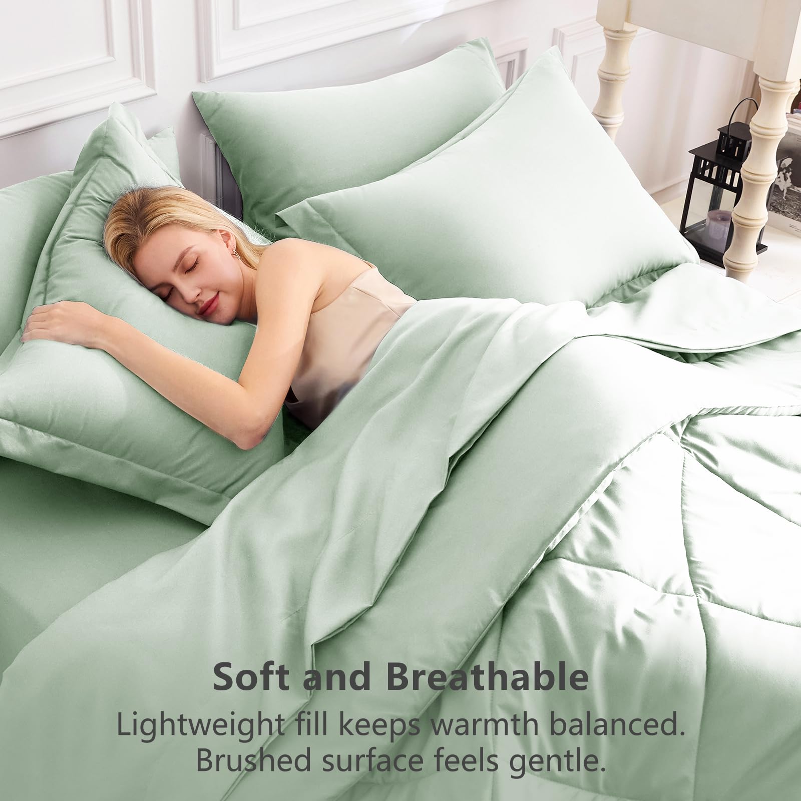 CozyLux ensemble posé sur lit dans salon, crée ambiance apaisante
