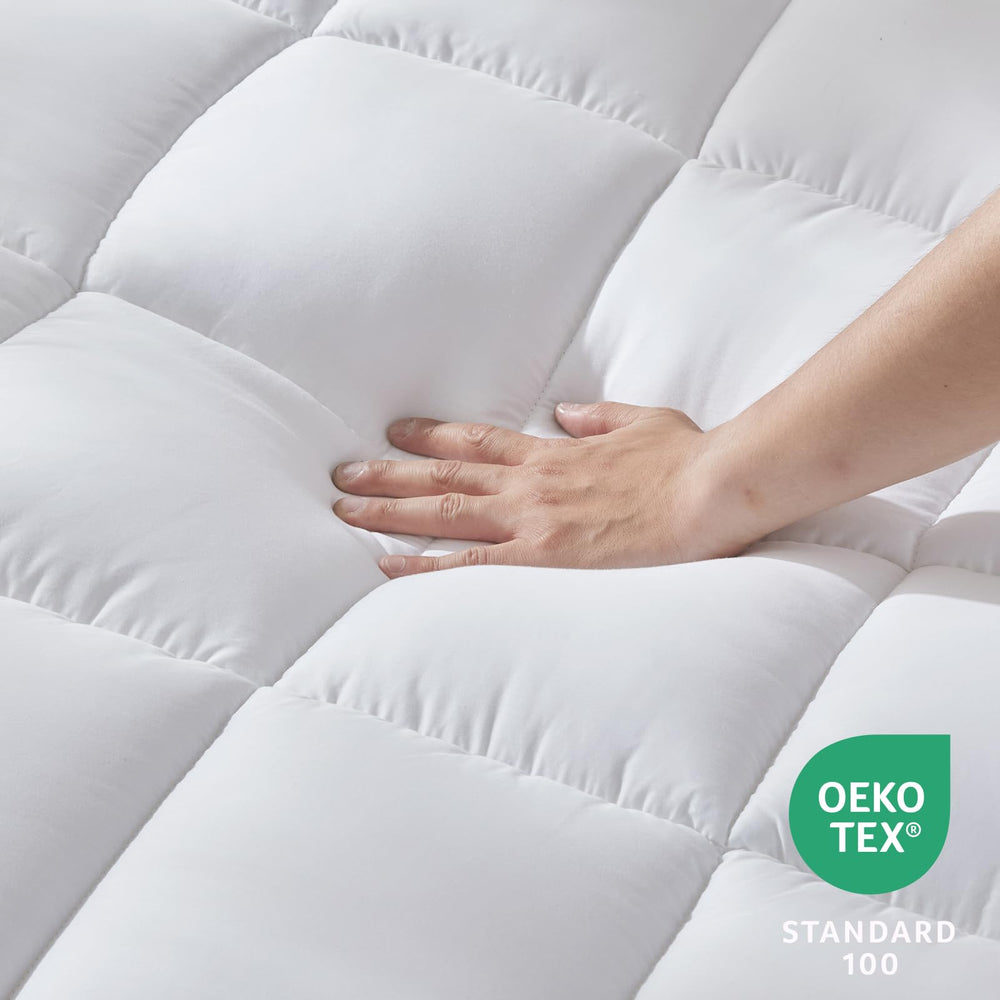CozyLux surmatelas installé sur lit Twin XL, confort adapté aux dortoirs