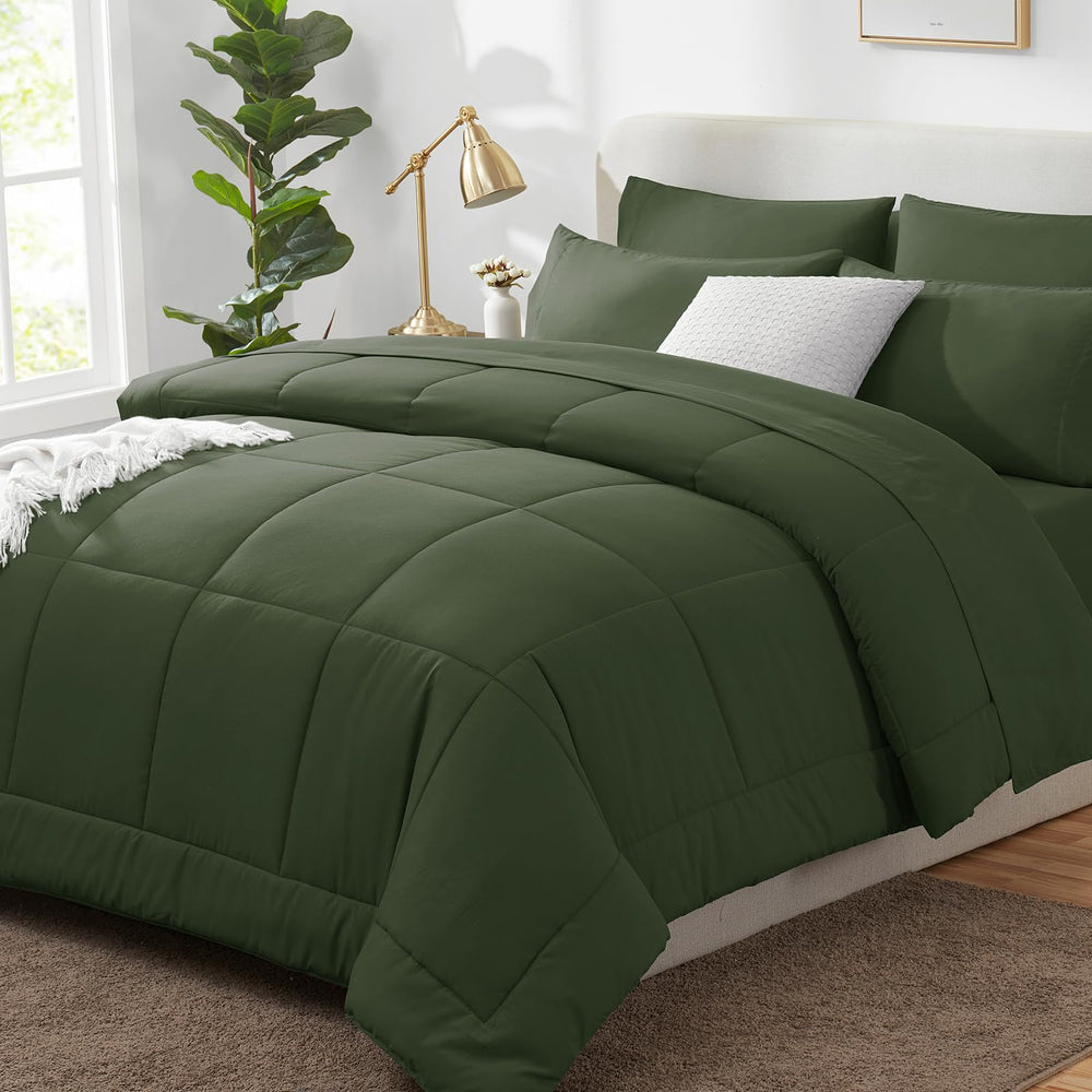 CozyLux vue de face de la parure queen olive green, apparence soignée