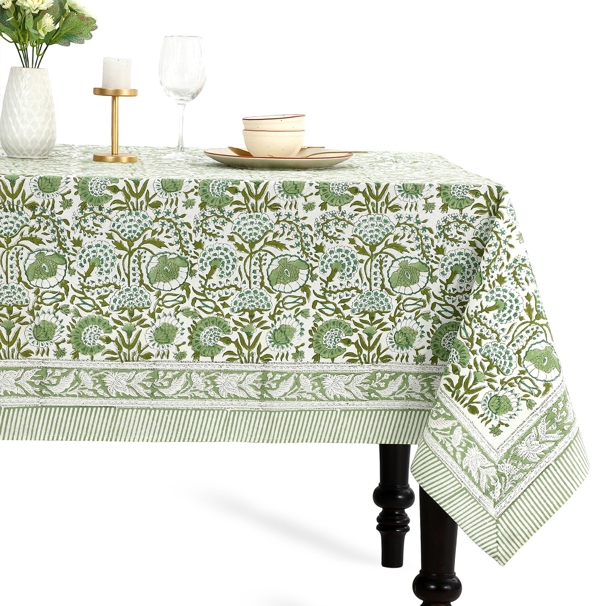 CPC COTTON PRINT CLUB nappe carrée montrant le motif floral vert et l’aspect décoratif