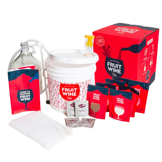 Craft A Brew packaging du kit de vin de fruit montrant contenu et praticité
