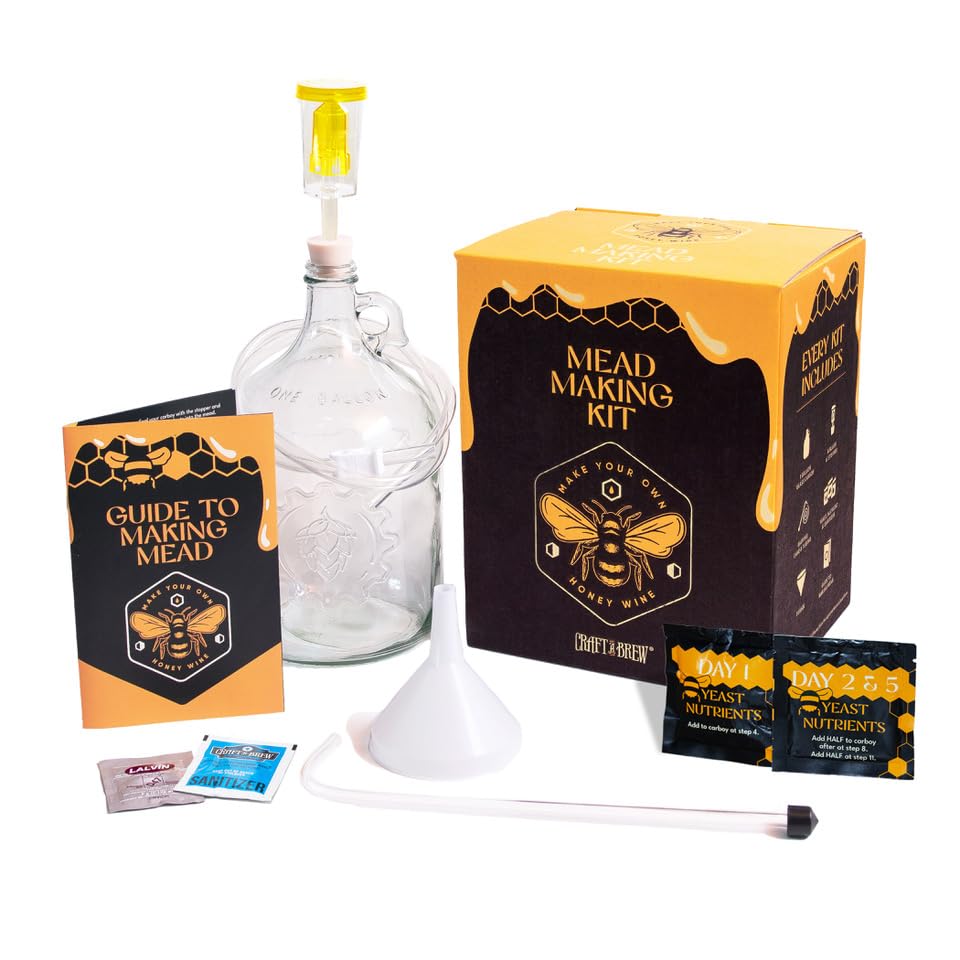 Craft A Brew kit complet montré de face avec tous les éléments prêts à brasser