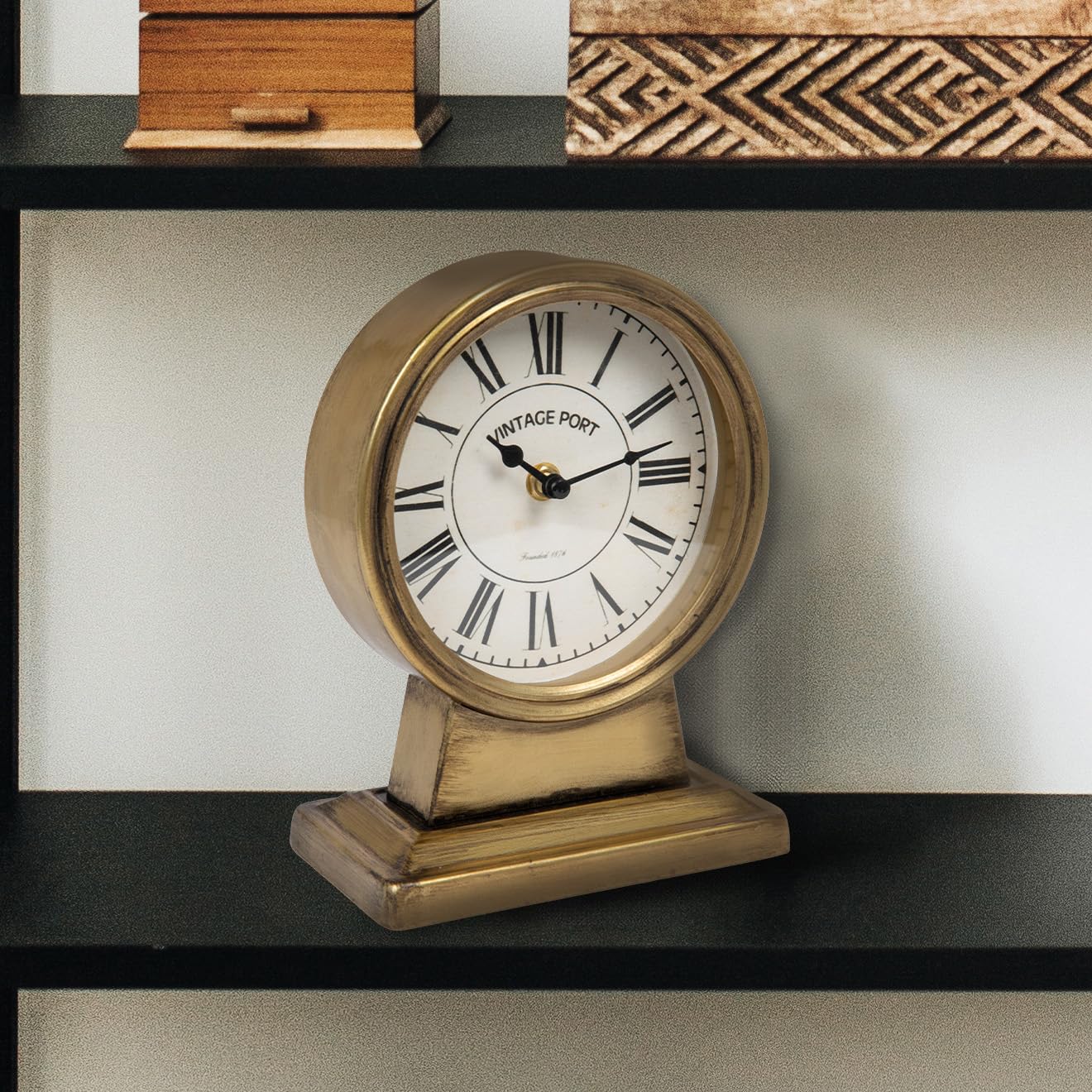 Creative Co-Op horloge profil métal robuste et durabilité assurée