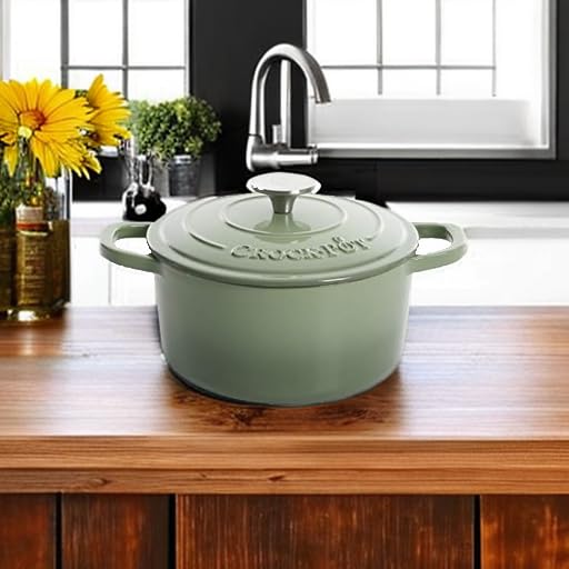 Crock-Pot Artisan gros plan émail intérieur, nettoyage facilité et antiadhérent