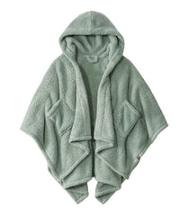 CUBRIDGE poncho face avant montrant coupe amples et style vert pour confort