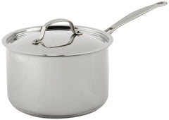 Cuisinart 7194-20 en situation de cuisine versant une sauce sans goutte bénéfice service propre