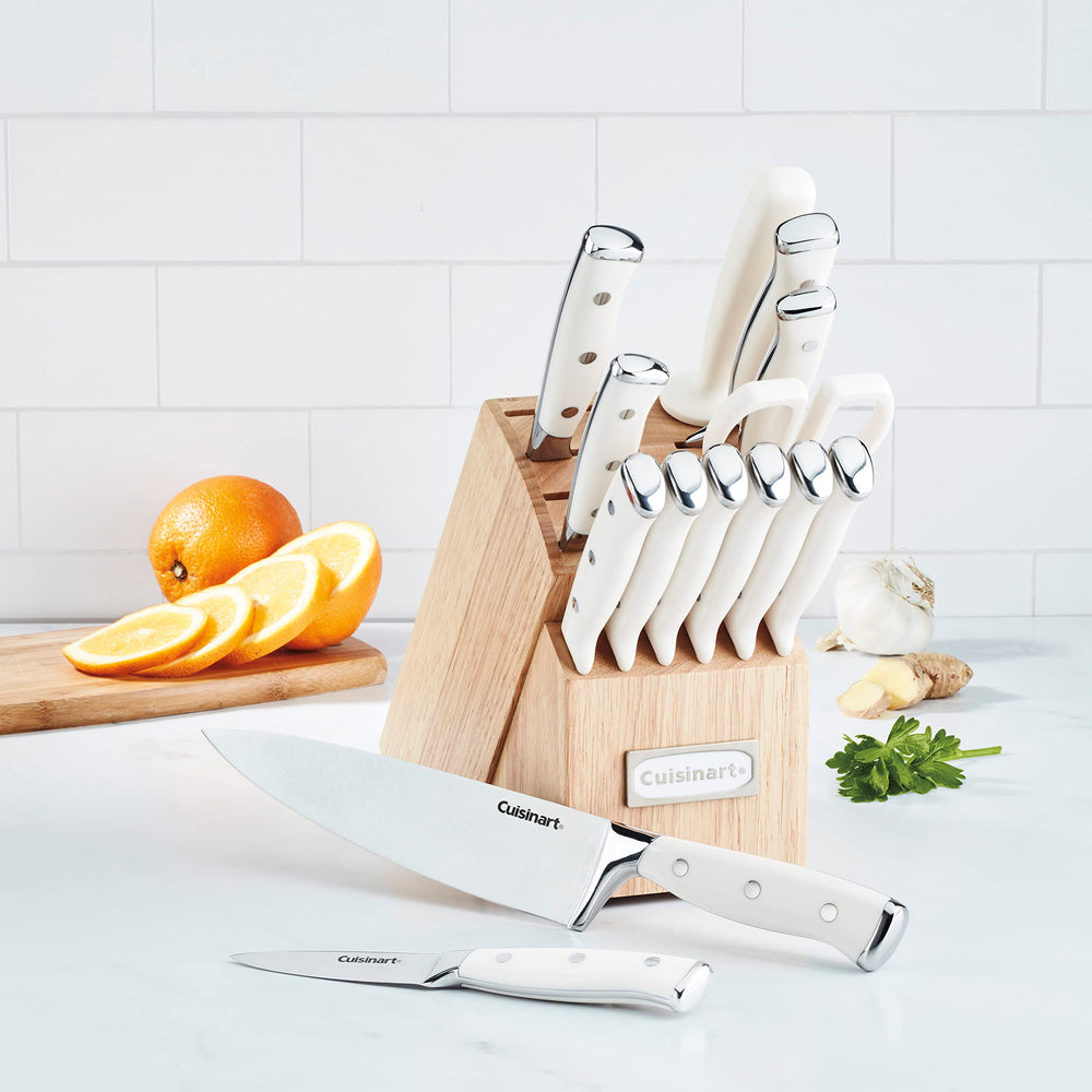 Cuisinart bloc avec couteaux en situation, visualisation de la taille et du rangement