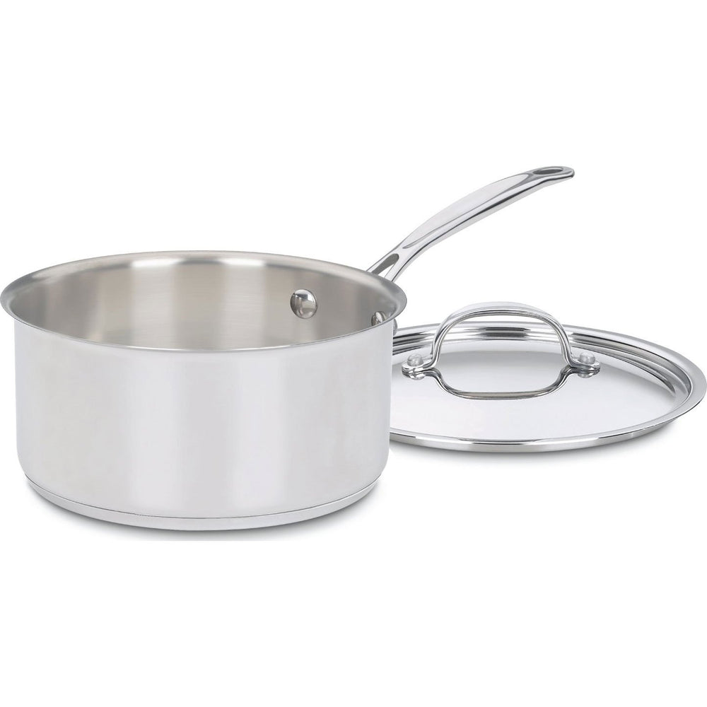 Cuisinart casserole 3 pintes face avant montrant finition miroir et bec verseur avantage esthétique