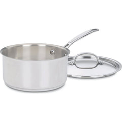 Cuisinart casserole 3 pintes face avant montrant finition miroir et bec verseur avantage esthétique