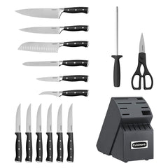 Cuisinart couteaux en usage sur plan de travail illustrant prise en main confortable
