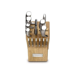 Cuisinart couteaux étalés illustrant polyvalence et assortiment complet