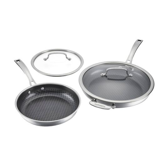 Image Cuisinart gros plan avant montrant la finition inox et le couvercle, durable et élégant