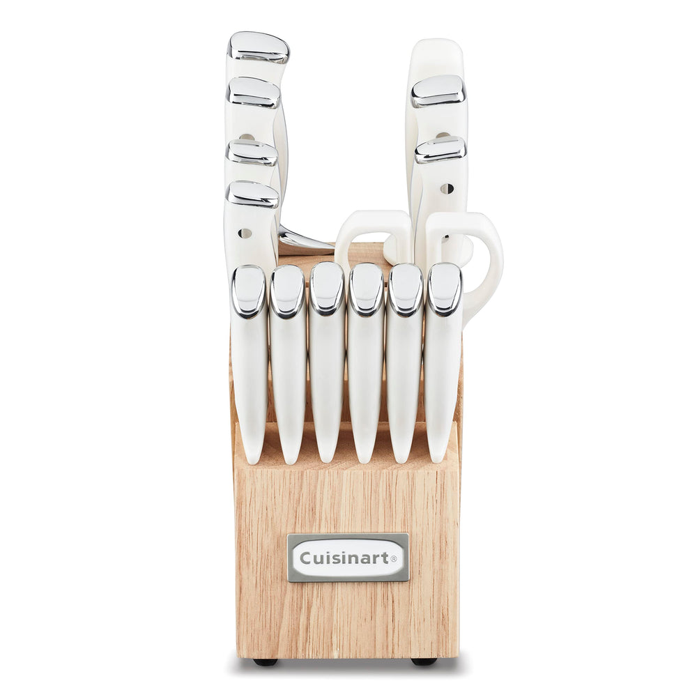 Cuisinart gros plan lame montrant l’affûtage fin et précision de coupe