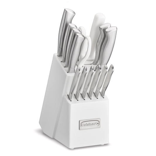 Cuisinart lame gros plan montrant acier inoxydable tranchant et précision