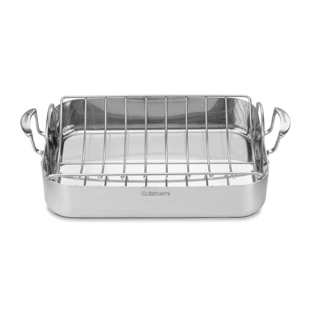 Cuisinart plat à rôtir 16 pouces vue avant montrant la poignée rivetée et sécurité