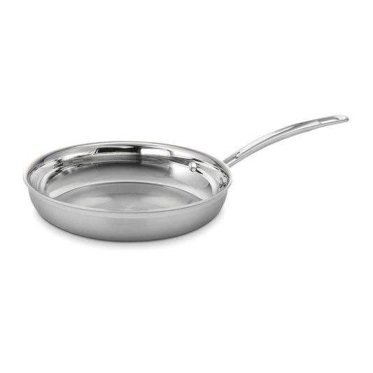 Cuisinart poêle ouverte vue de face montrant la surface de cuisson durable