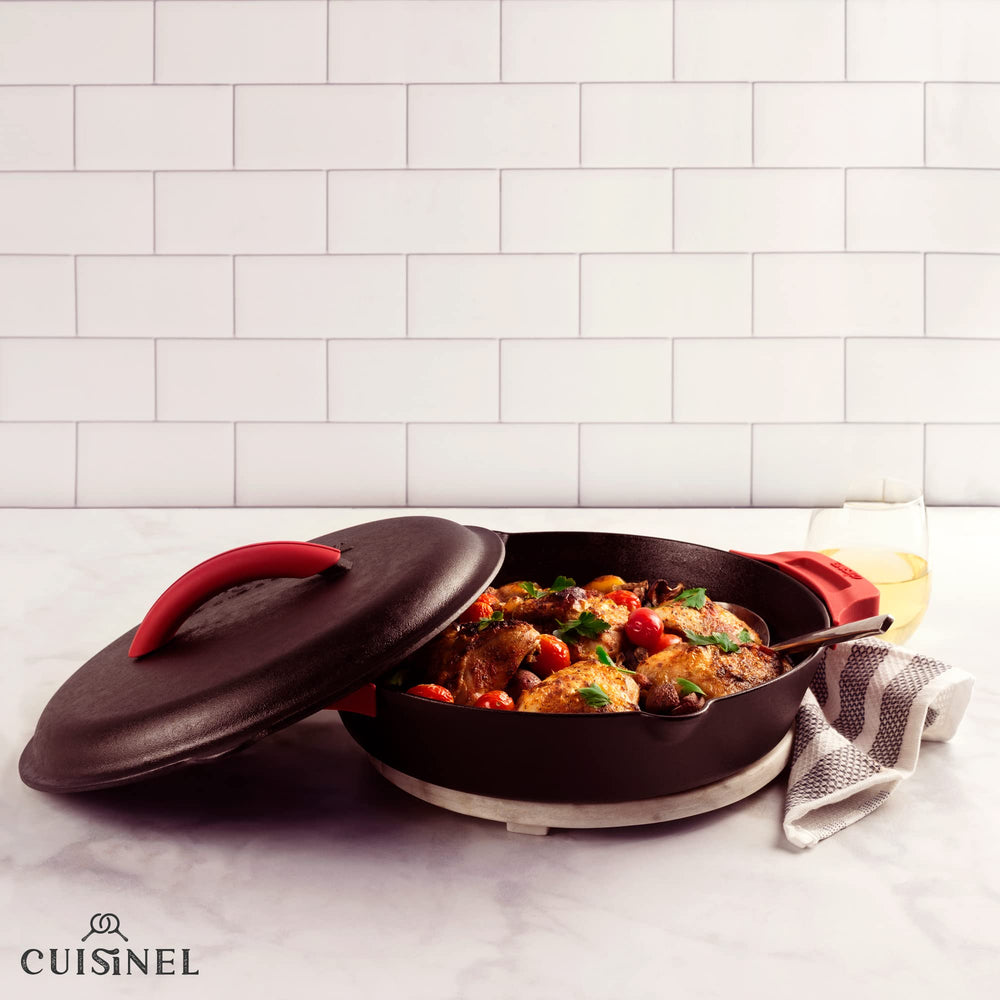 Cuisinel couvercle et guide entretien inclus facilitant soin et longévité