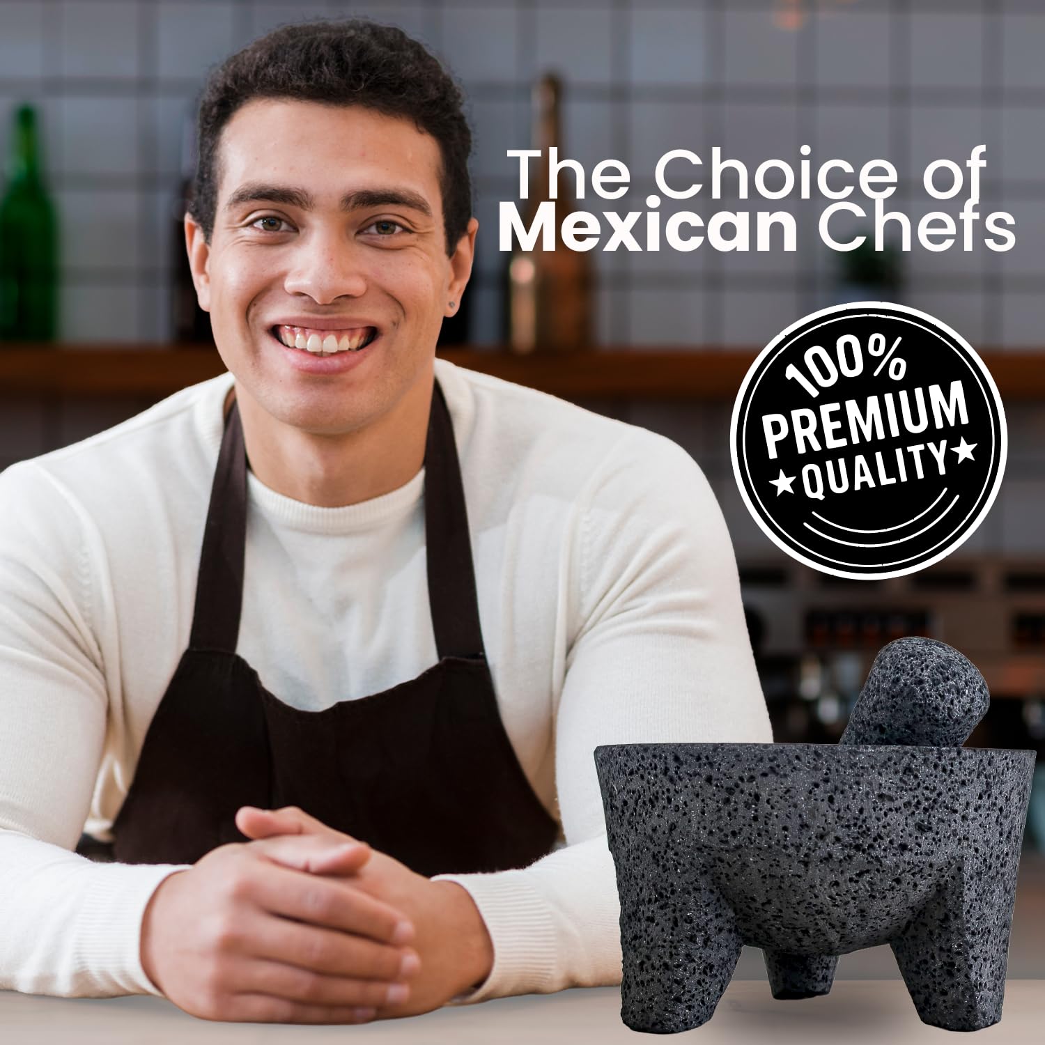 Cuitáxi artisan mexicain sculptant la roche volcanique, soutient communauté