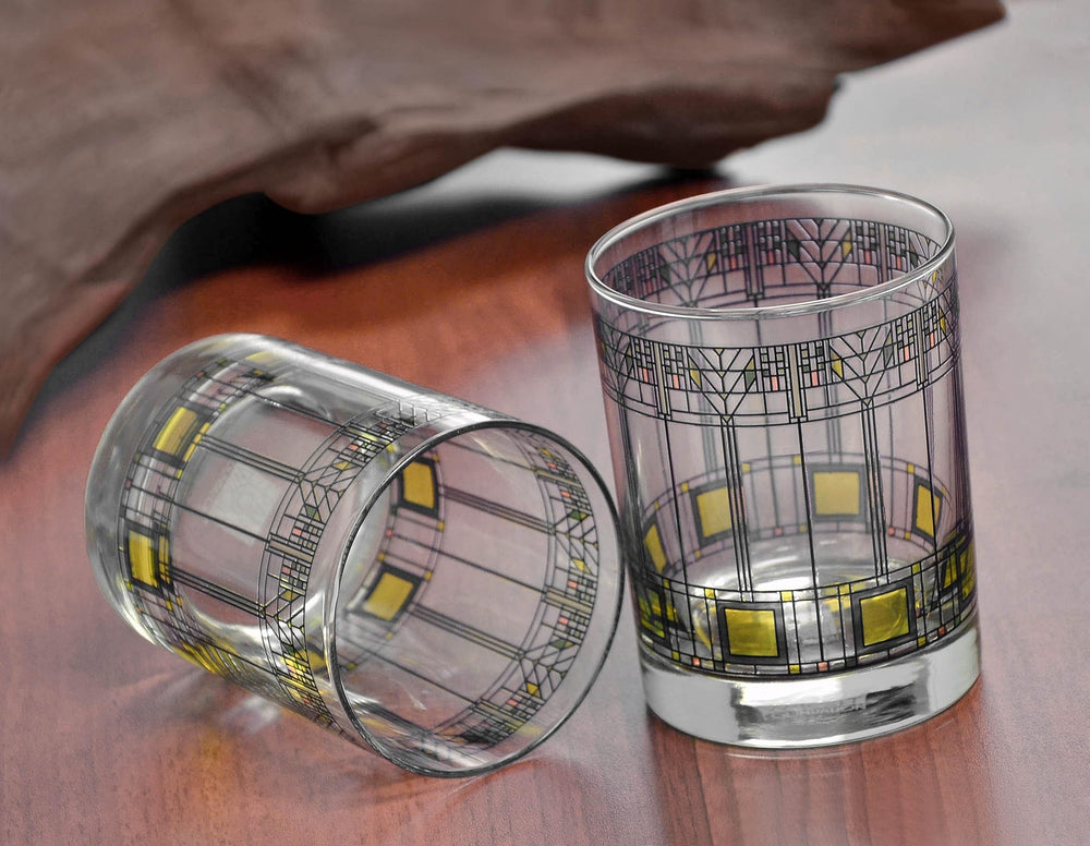 Culver verres en usage avec cocktail, apportant style aux réceptions