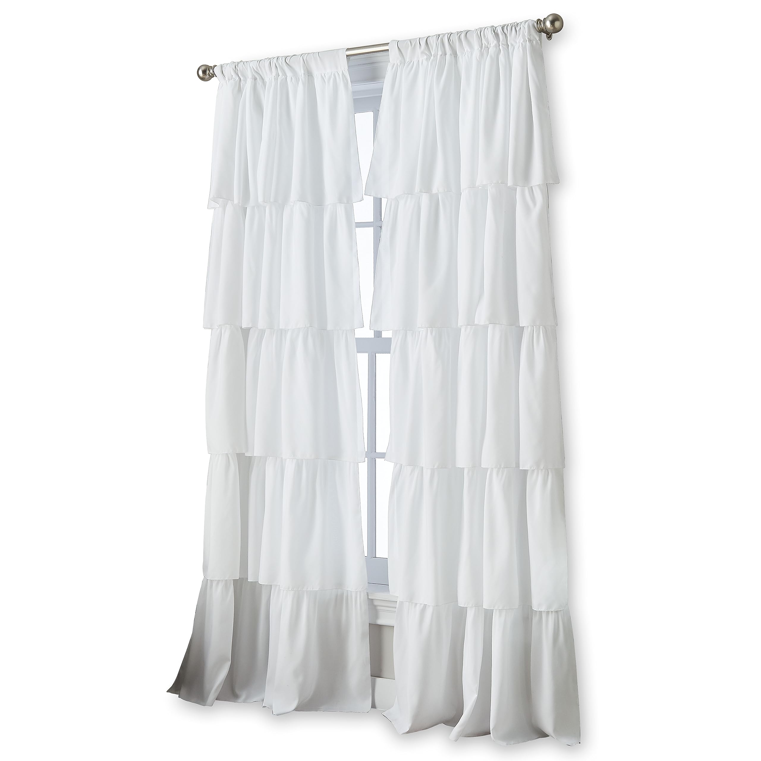 Curtainworks gros plan sur volants horizontaux révélant texture douce