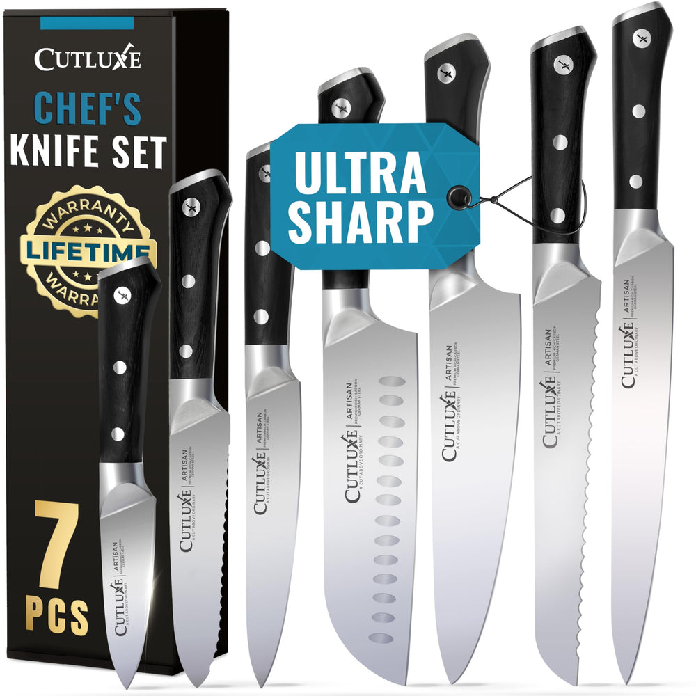 Cutluxe ensemble vu de face montrant les 7 couteaux, organisation et polyvalence