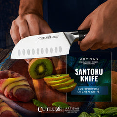 Cutluxe couteau en action découpant légumes rapidement pour gain de temps