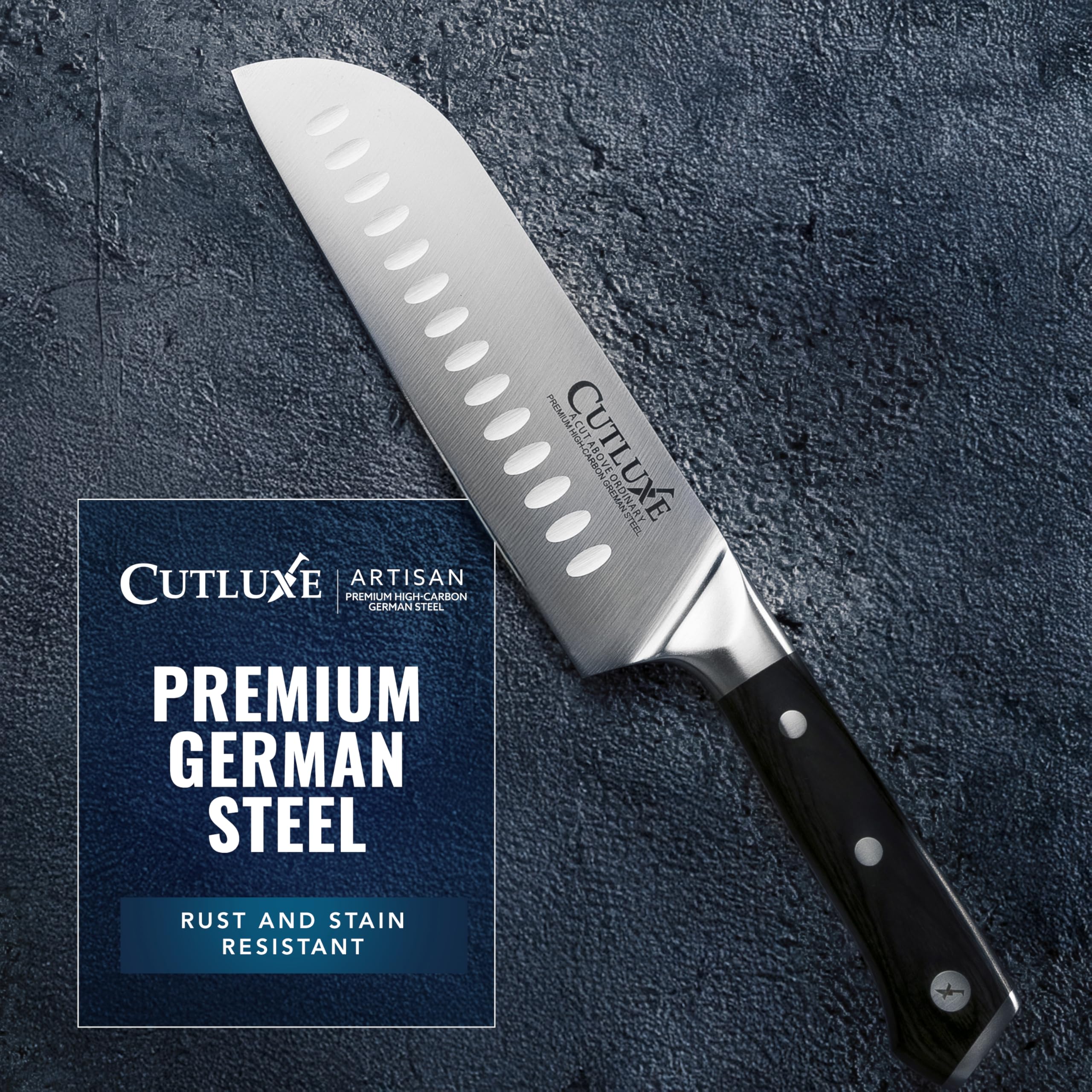 Cutluxe lame reflet et texture montrant acier résistant et qualité