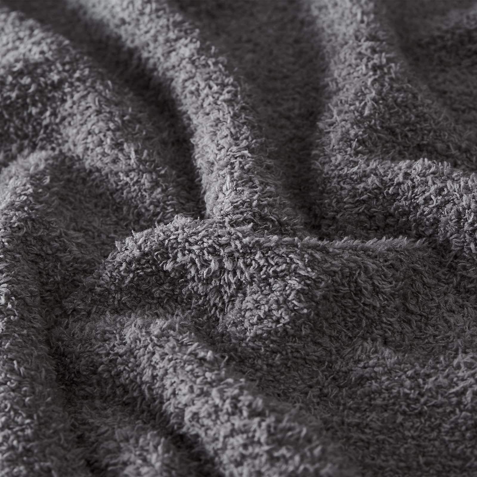 CYMULA mise en scène cocooning sur fauteuil, invite à la détente